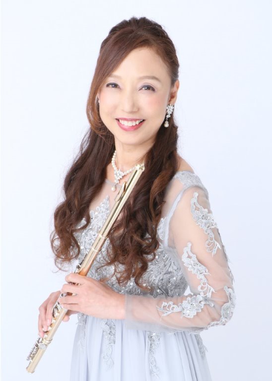 小室 真由美