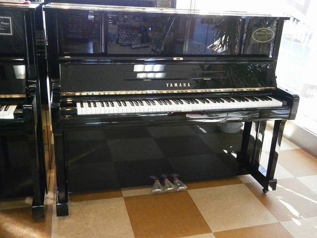 ヤマハリニューアルピアノ　UX1  1986年製
