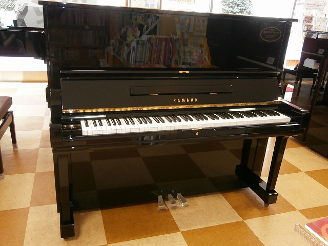 ヤマハリニューアルピアノ　U3M  1981年製