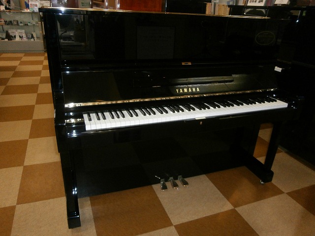 ヤマハリニューアルピアノ　U1M  1981年製
