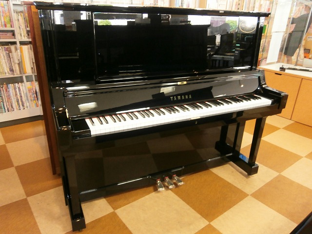 ヤマハリニューアルピアノ　YUA 1980年製