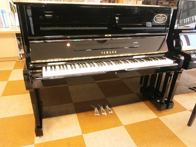 ヤマハリニューアルピアノ　U1M　1982年製