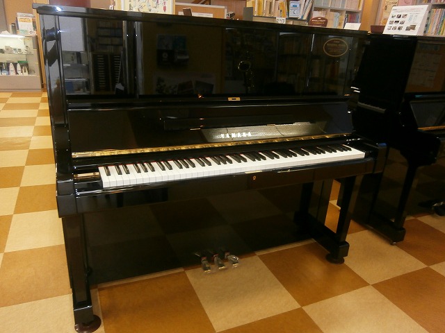 ヤマハリニューアルピアノ　UX3　1984年製