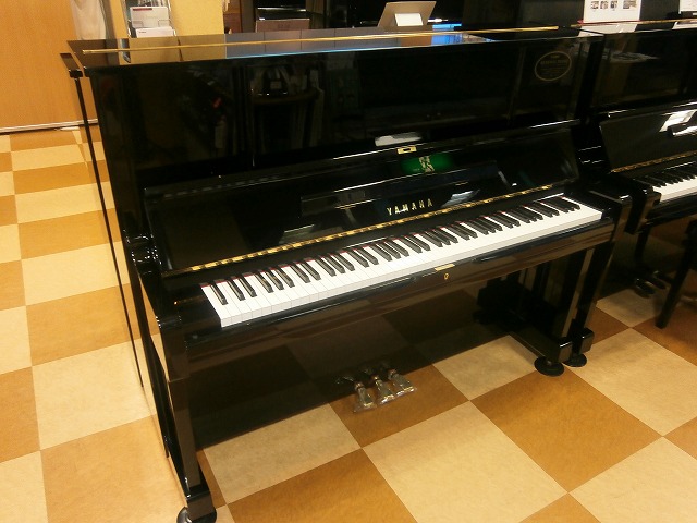 ヤマハリニューアルピアノ　UX１　1984年製