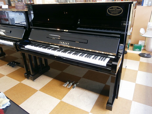 ヤマハリニューアルピアノ　U3M  1982年製