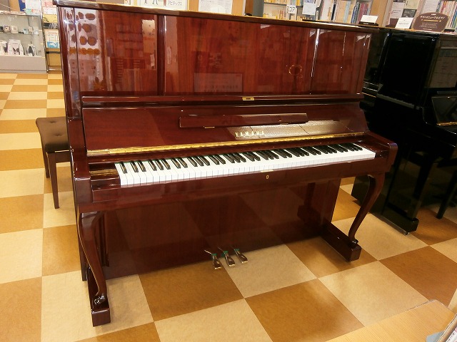 ヤマハ中古ピアノ　W106  1979年製