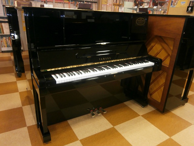 ヤマハリニューアルピアノ　YUX　1981年製