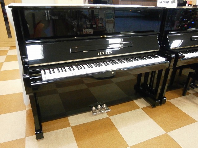 NikkyoGakkiセレクトピアノ　U1H  1976年製
